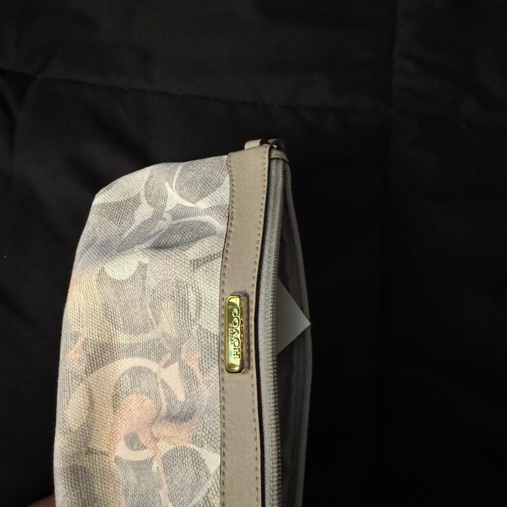 Coach Elegant Beige and Gray Wristlet - Picture 3 of 6